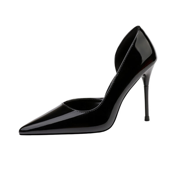 A glossy red pointed-toe stiletto heel with a sleek and elegant design, perfect for formal and evening wear.