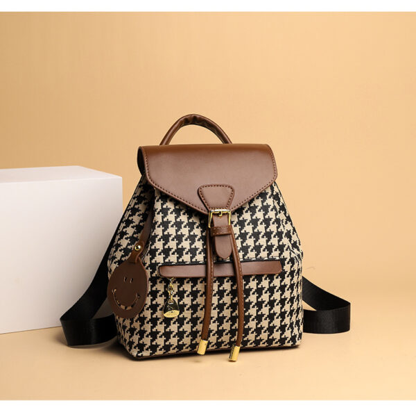 Elegant retro-style contrast color handbag with PU leather flap and houndstooth print, perfect for travel and casual use.